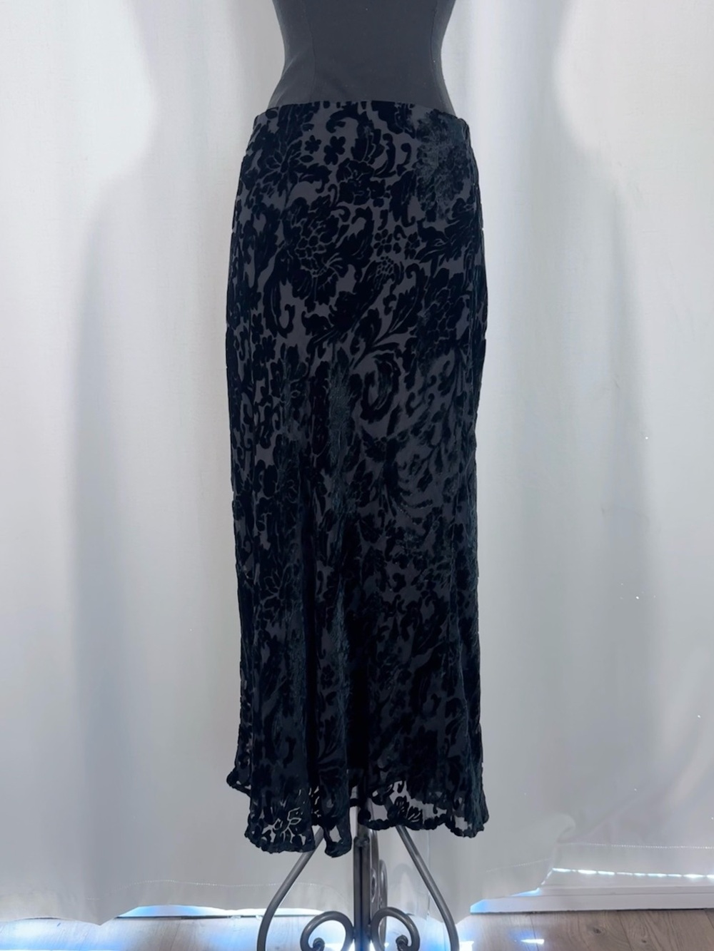 Silkland Black Silk Velvet Burnout Midi Skirt - Picture 3 of 8